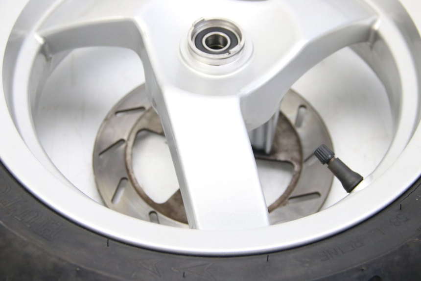 photo de FRONT WHEEL RIM PEUGEOT E-VIVACITY 1 (2012 - 2018) - Technical close-up