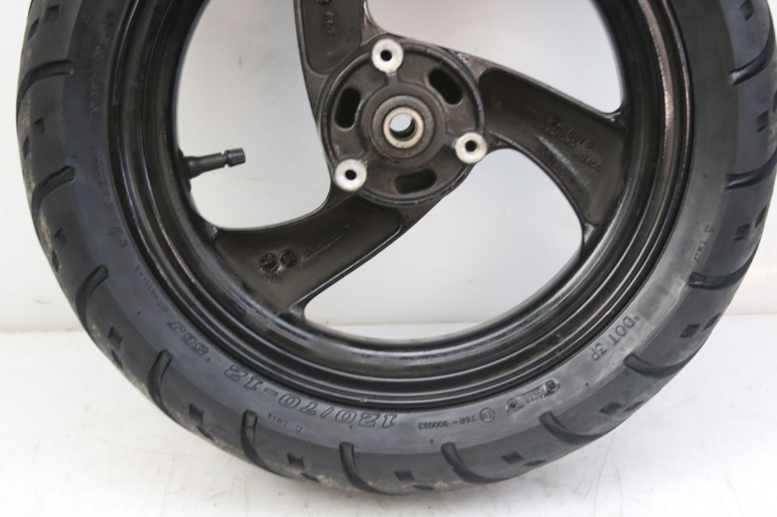 photo de FRONT WHEEL RIM PEUGEOT ELYSTAR 50 (2002 - 2014) - Markings and original references