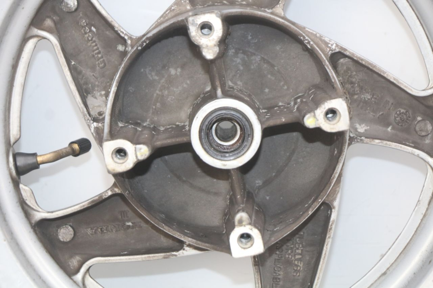 photo de FRONT WHEEL HONDA FES PANTHEON 2T 125 (1998 - 2002) - Markings and original references