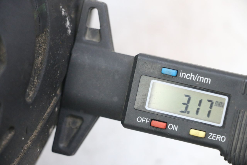 photo de FRONT WHEEL RIM SYM FIDDLE 2 50 (2008 - 2013) - Zoom on usage condition