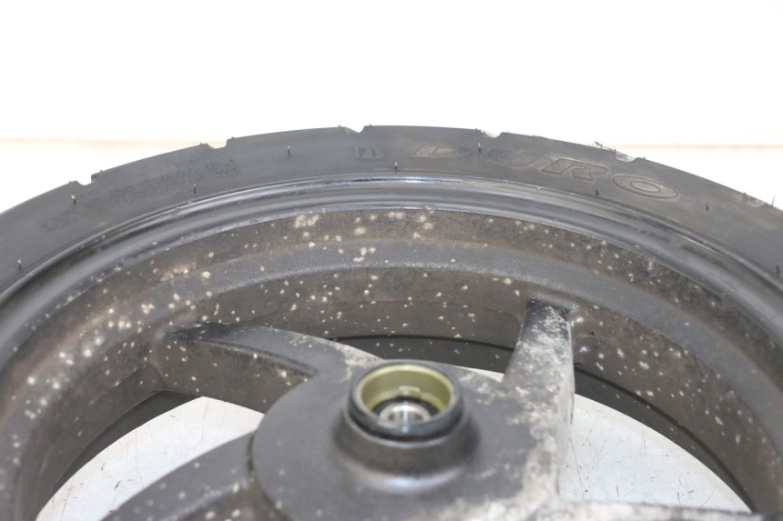 photo de FRONT WHEEL RIM SYM FIDDLE 2 50 (2008 - 2013) - Technical close-up