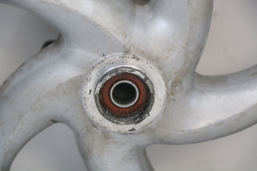 photo de FRONT WHEEL PIAGGIO FLY 2T 50 (2004 - 2017) - Alternative perspective