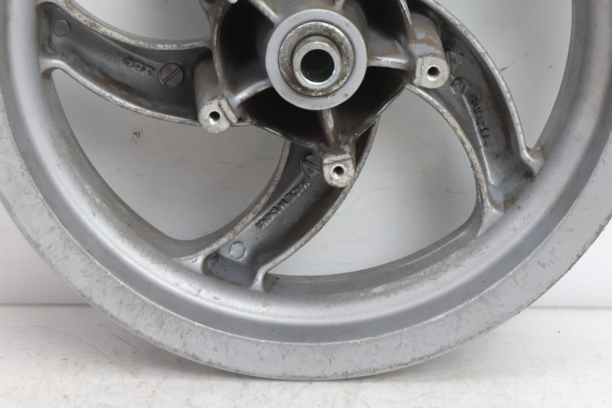 photo de FRONT WHEEL PIAGGIO FLY 2T 50 (2004 - 2017) - Detailed visual inspection