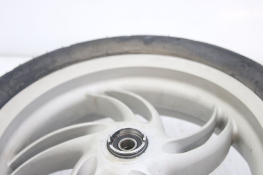 photo de FRONT WHEEL PIAGGIO FLY 4T 50 (2013 - 2017) - Technical close-up