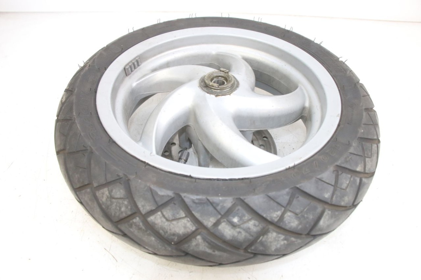 photo de FRONT WHEEL PIAGGIO FLY 125 (2005 - 2012) - Fixing points details