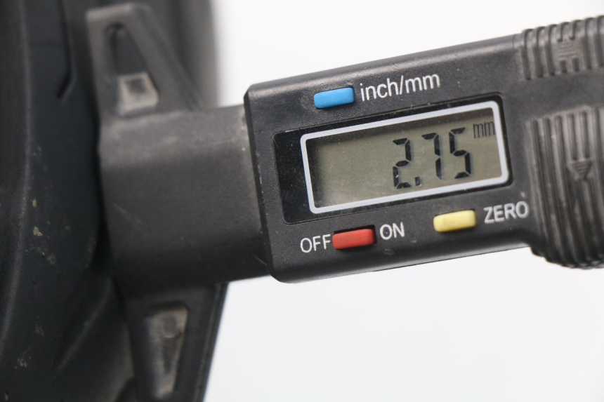 photo de FRONT RIM PIAGGIO FLY IE 125 (2012 - 2017) - Alternative perspective