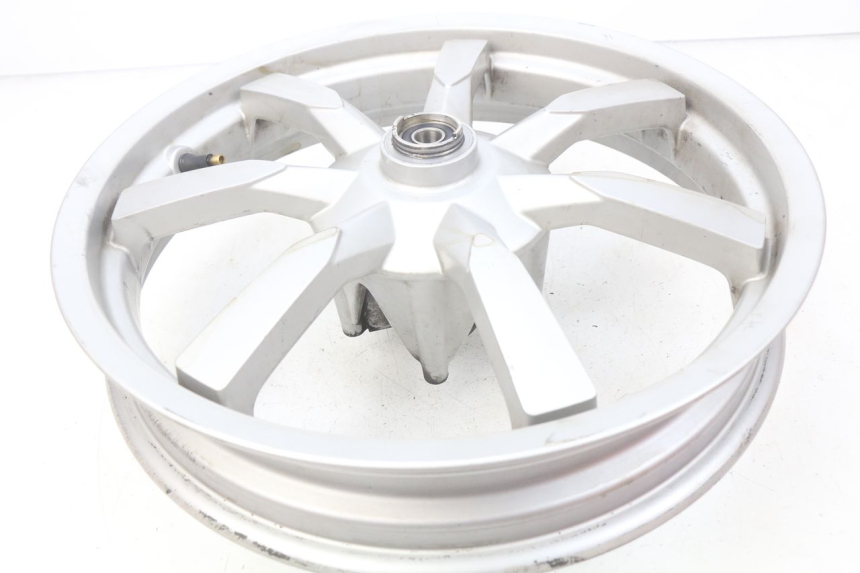 photo de FRONT WHEEL RIM PEUGEOT GEOPOLIS 400 (2007 - 2013) - Alternative perspective