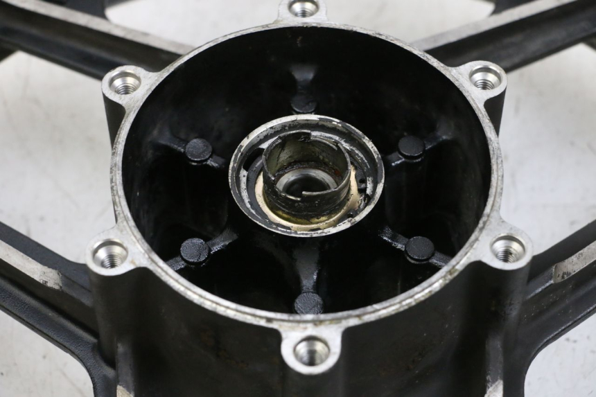 photo de FRONT RIM KAWASAKI GPZ RX 1000 (1986 - 1988) - Additional view of the item