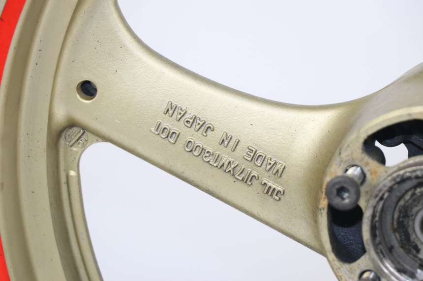 photo de FRONT RIM SUZUKI GSX F GSXF 750 (1988 - 1998) - Alternative perspective