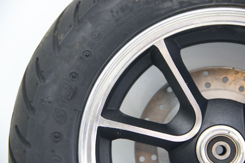 photo de FRONT WHEEL RIM JM MOTORS GT LINE 4T 50 (2021 - 2023) - High-resolution close-up