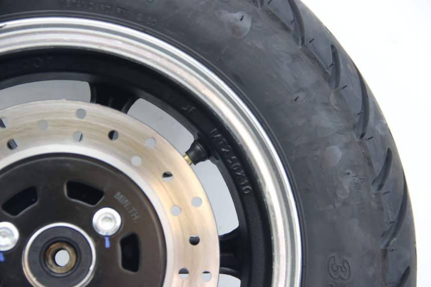 photo de FRONT WHEEL RIM JM MOTORS GT LINE 4T 50 (2021 - 2023) - Alternative angle