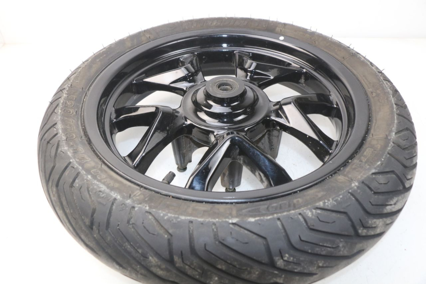 photo de FRONT RIM SYM GTS EFI ABS 125 (2012 - 2016) - Alternative perspective