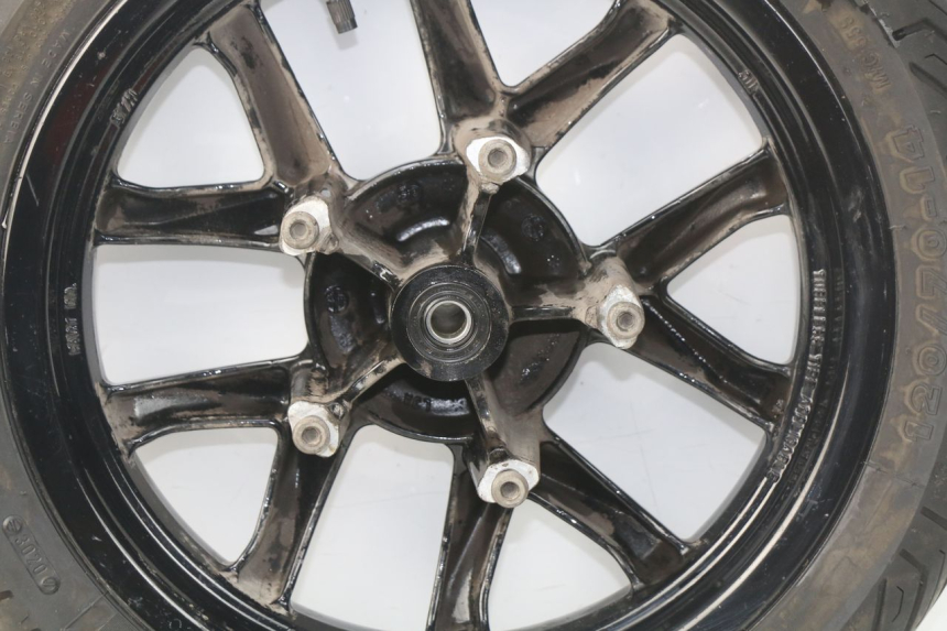 photo de FRONT RIM SYM GTS EFI ABS 125 (2012 - 2016) - Fixing points details