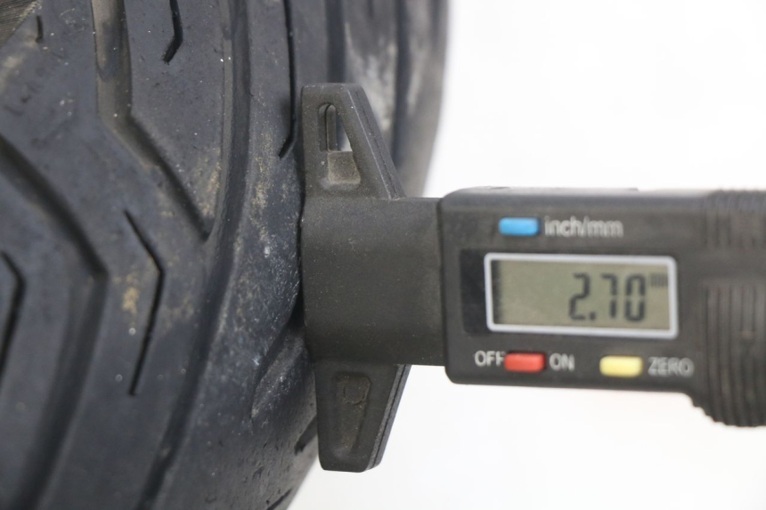 photo de FRONT WHEEL RIM SYM GTS EFI 125 (2012 - 2016) - Zoom on usage condition