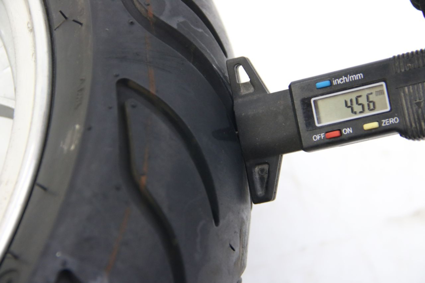 photo de FRONT WHEEL RIM REVATTO IMPERATOR 125 (2007 - 2015) - Zoom on usage condition