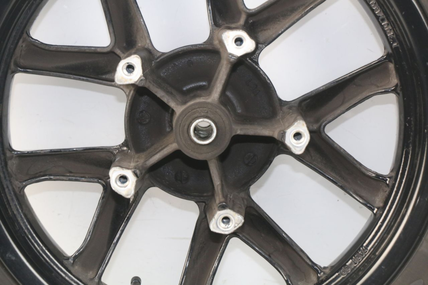 photo de FRONT RIM SYM JOYMAX 250 (2013 - 2017) - Surface and material condition