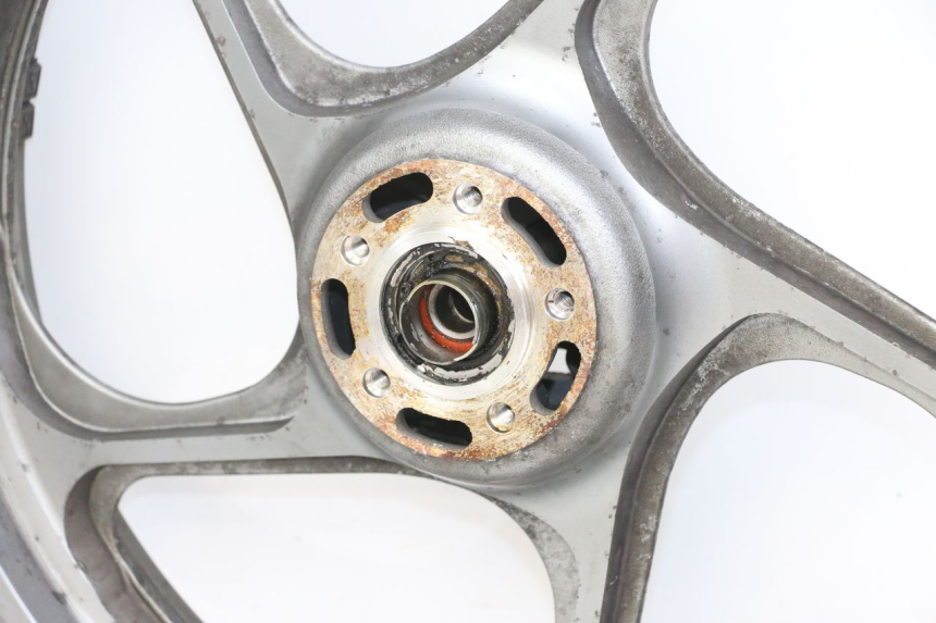 photo de FRONT RIM KAWASAKI GTR 1000 (1994 - 2004) - Distinctive features