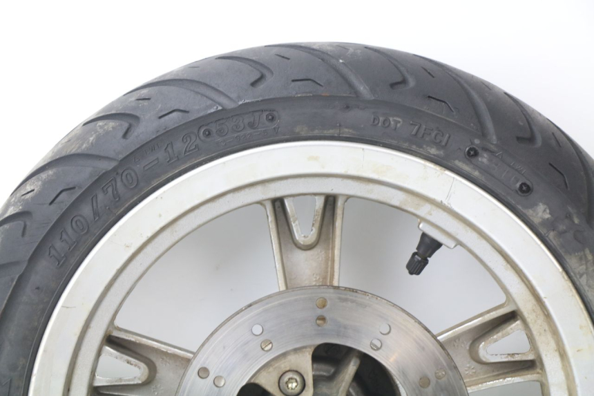 photo de FRONT RIM PEUGEOT KISBEE 4T 50 (2010 - 2017) - High-resolution close-up