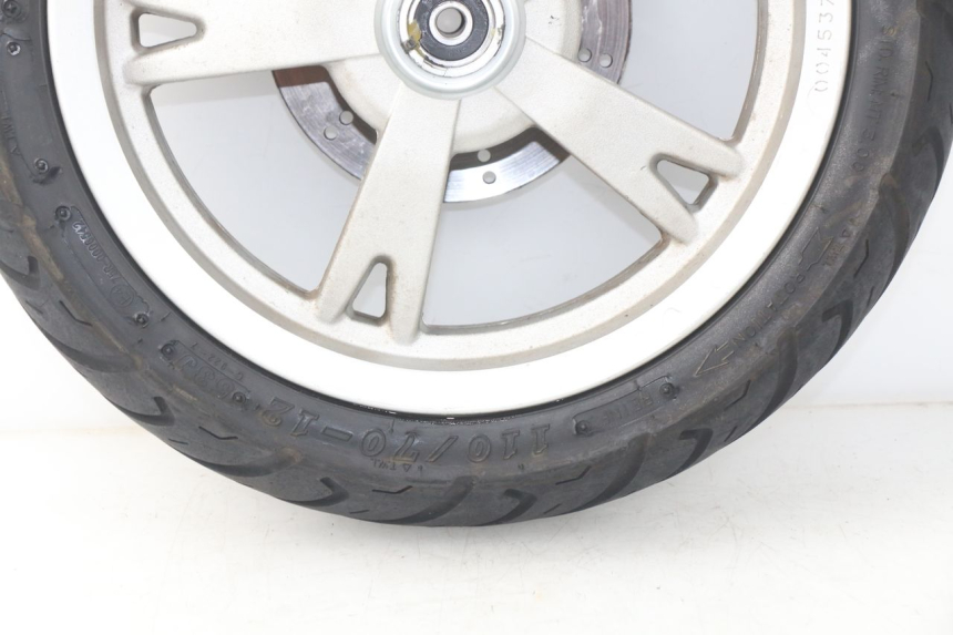 photo de FRONT RIM PEUGEOT KISBEE 4T 50 (2010 - 2017) - High-resolution close-up