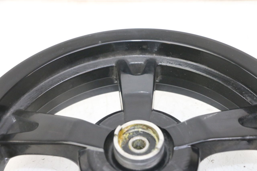 photo de FRONT WHEEL RIM PEUGEOT KISBEE 4T 50 (2018 - 2022) - Focus on structure