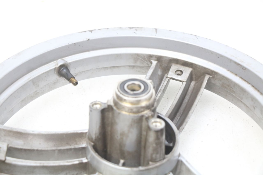 photo de FRONT WHEEL RIM PEUGEOT LUDIX 2 PRO 4T 50 (2008 - 2013) - Technical close-up