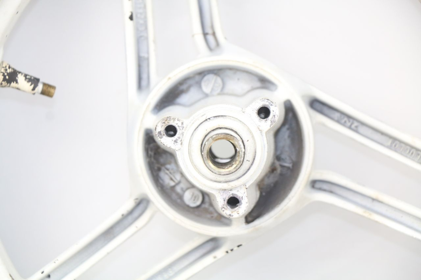 photo de FRONT WHEEL RIM PEUGEOT LUDIX 50 (2008 - 2017) - Surface and material condition