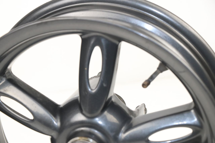 photo de FRONT WHEEL RIM MBK OVETTO 2T 50 (2007 - 2017) - Technical close-up