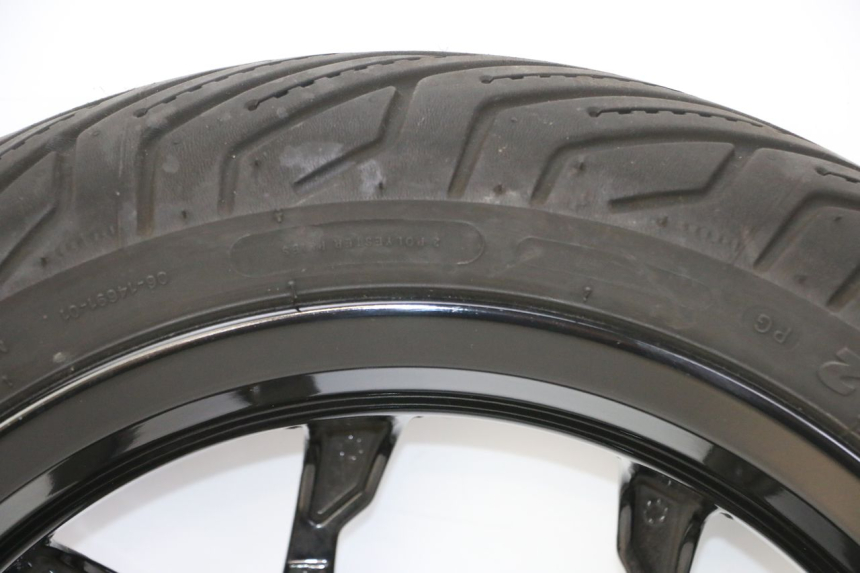 photo de FRONT RIM PIAGGIO MP3 HPE 310 (2024 - 2025) - High-resolution close-up