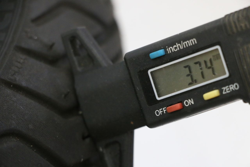 photo de FRONT RIM PIAGGIO MP3 HPE 310 (2024 - 2025) - Zoom on usage condition