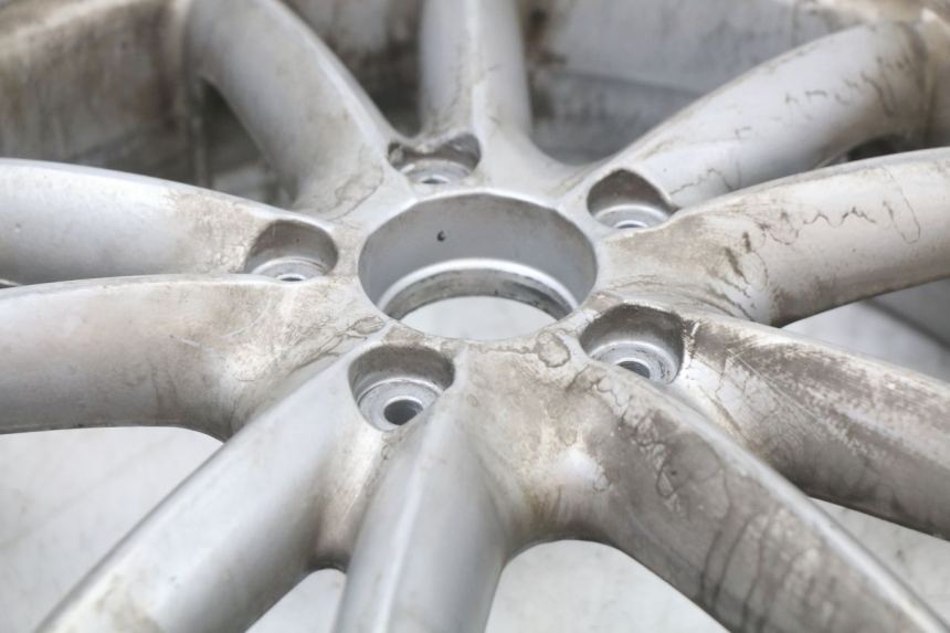 photo de FRONT WHEEL RIM PIAGGIO MP3 LT 400 (2007 - 2012) - Alternative perspective