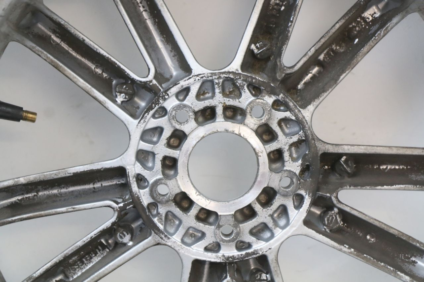 photo de FRONT WHEEL RIM PIAGGIO MP3 LT 400 (2007 - 2012) - Surface and material condition