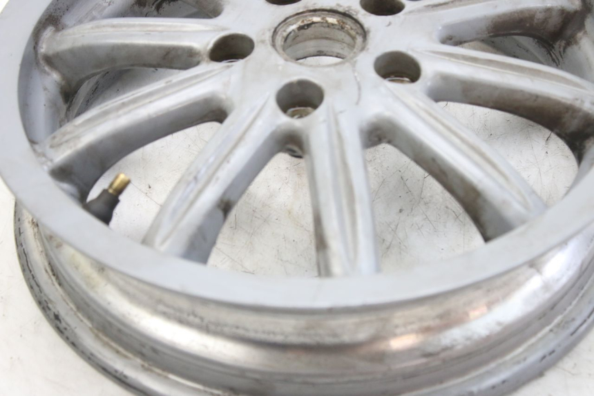 photo de FRONT WHEEL PIAGGIO MP3 RL 250 (2006 - 2010) - Fixing points details