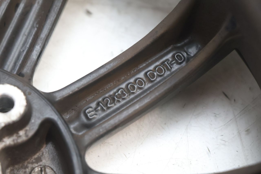 photo de FRONT RIM PIAGGIO MP3 500 (2011 - 2015) - Distinctive features