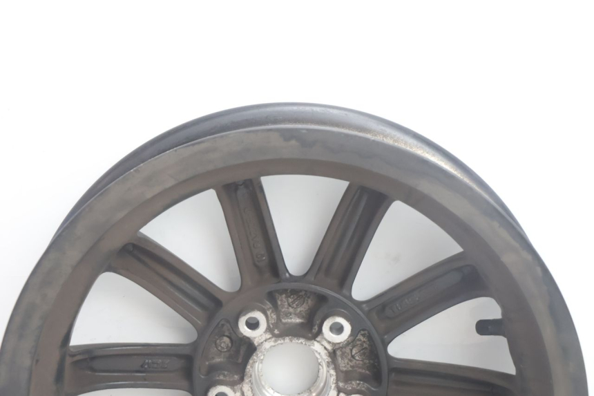 photo de FRONT RIM PIAGGIO MP3 500 (2011 - 2015) - Fixing points details