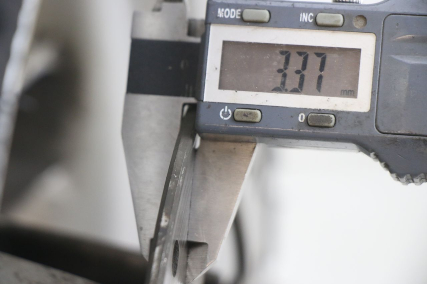 photo de FRONT WHEEL YAMAHA NEOS NEO'S 4T 50 (2008 - 2016) - Zoom on usage condition