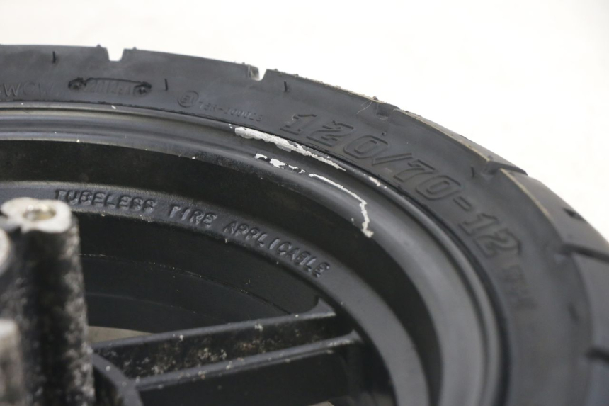 photo de FRONT WHEEL SYM ORBIT 2 TS 2T 50 (2011 - 2016) - Zoom on usage condition