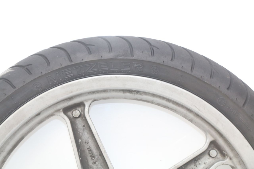 photo de FRONT WHEEL KYMCO PEOPLE 250 (2004 - 2008) - Distinctive features