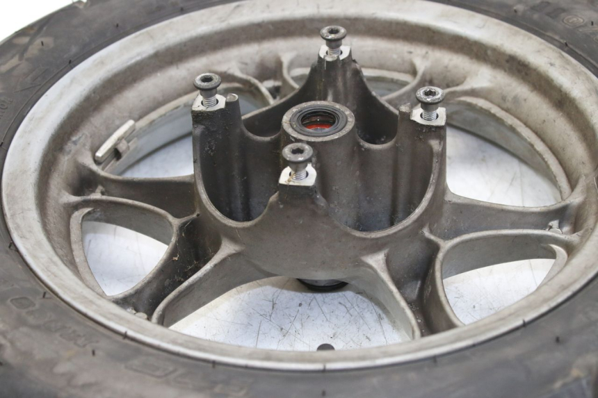 photo de FRONT WHEEL HONDA PES PS I 125 (2006 - 2012) - Fixing points details