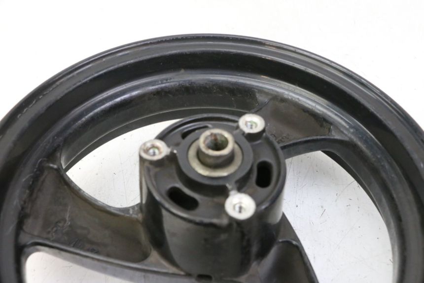 photo de FRONT WHEEL RIM PEUGEOT ELYSTAR 50 (2002 - 2014) - Distinctive features