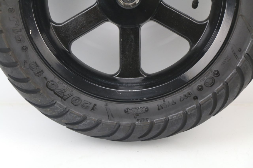 photo de FRONT WHEEL RIM RIDE RACE GT 2T 50 (2012 - 2017) - Fixing points details