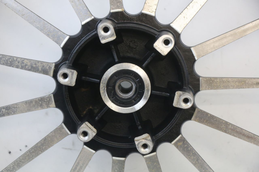 photo de FRONT RIM REGAL RAPTOR RAXTER 2 125 (2007 - 2015) - Technical close-up