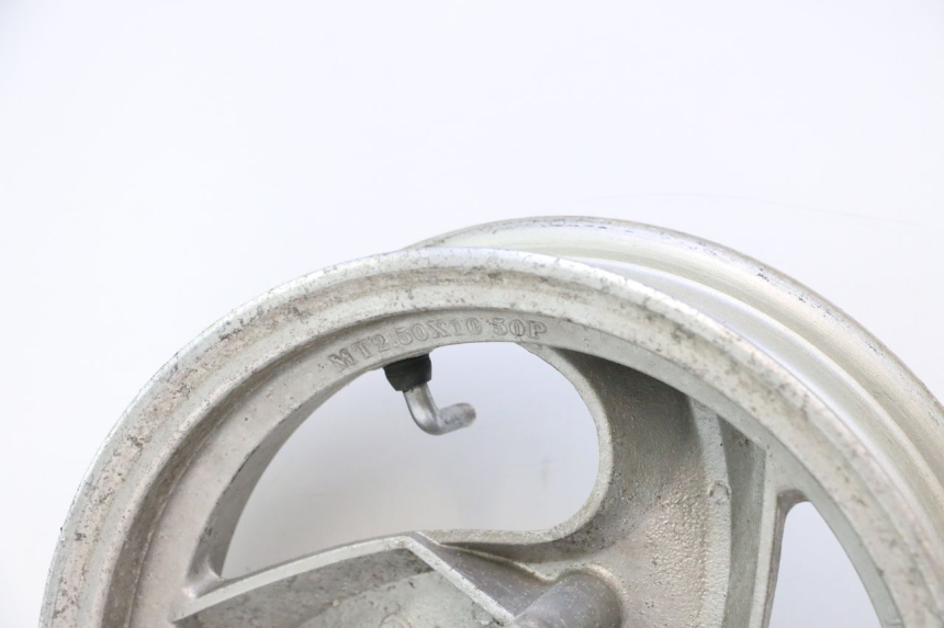 photo de FRONT RIM YIYING RETRO 125 (2008 - 2018) - Zoom on usage condition