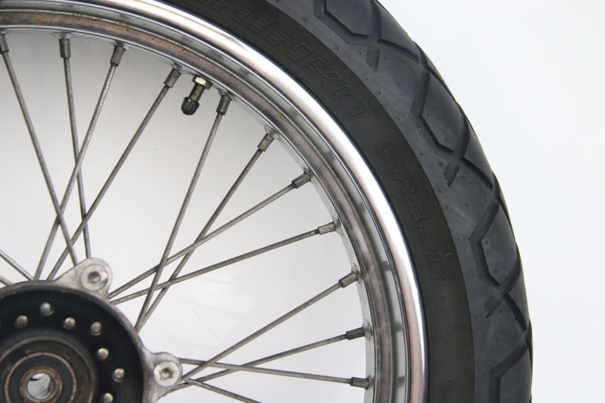 photo de FRONT WHEEL RIM HYOSUNG RT KARION 125 (2003 - 2007) - Technical close-up