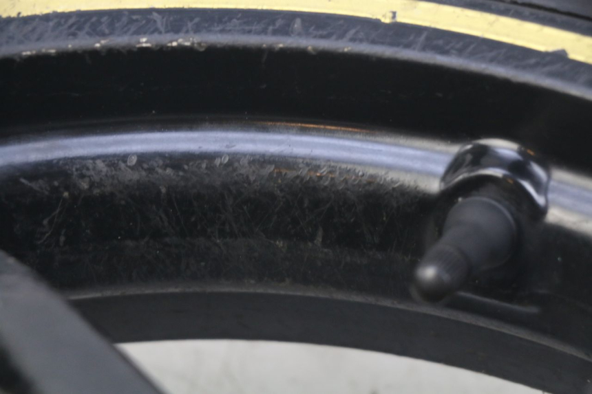 photo de FRONT WHEEL RIM GILERA RUNNER SP 50 (2009 - 2017) - Fixing points details