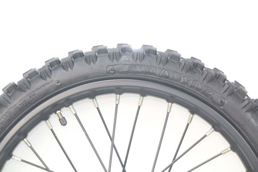 photo de FRONT WHEEL APOLLO RXF 125 - Fixing points details