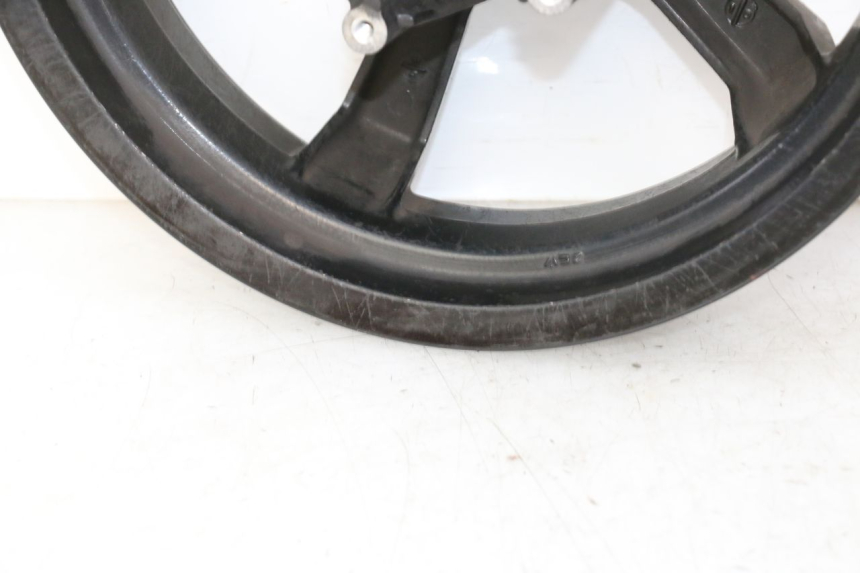 photo de FRONT RIM PEUGEOT SATELIS 125 (2013 - 2018) - Zoom on usage condition