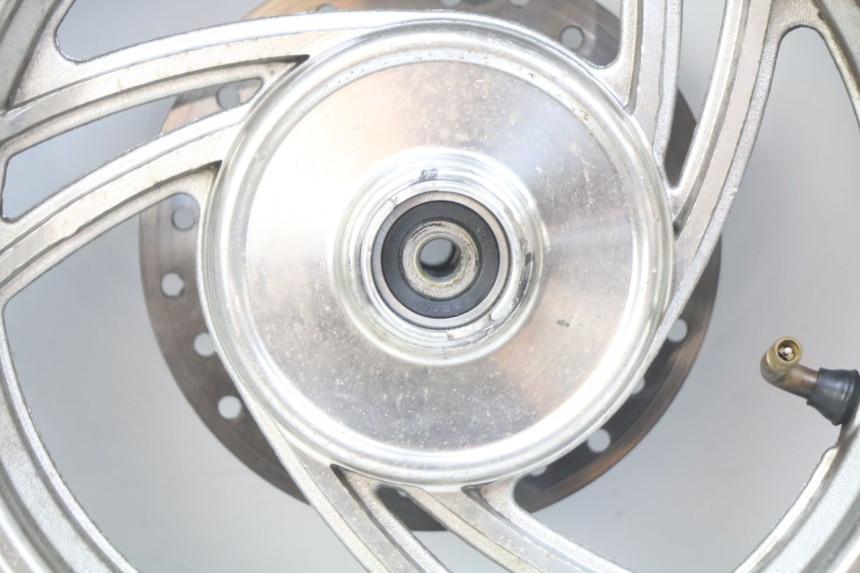 photo de FRONT WHEEL RIM JM MOTORS SC 4T 50 (2012 - 2017) - Distinctive features