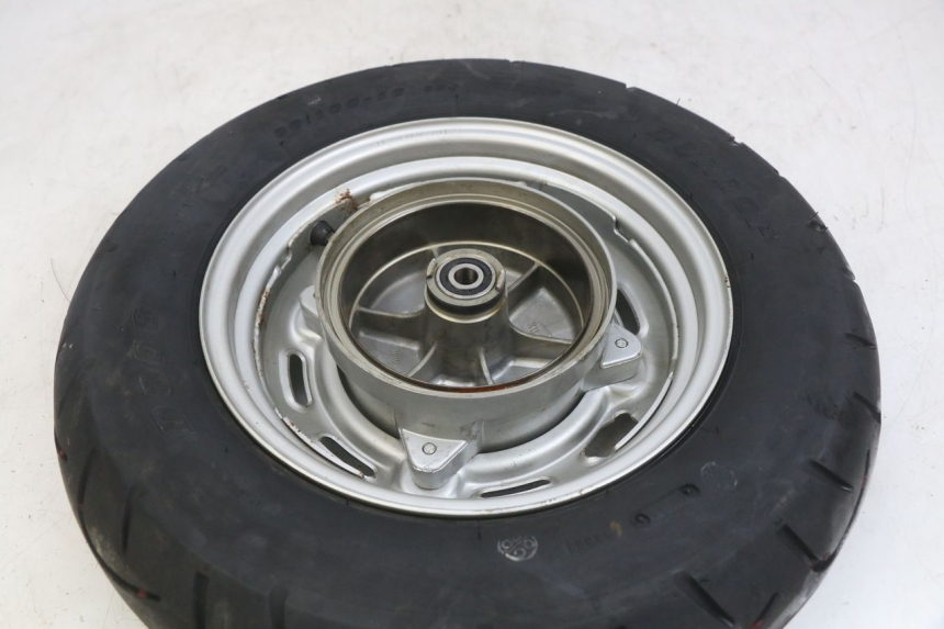 photo de FRONT WHEEL HONDA SCV LEAD 100 (2003 - 2007) - Technical close-up