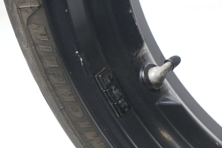 photo de FRONT RIM TRIUMPH SPEED TRIPLE 1050 (2005 - 2007) - Zoom on usage condition
