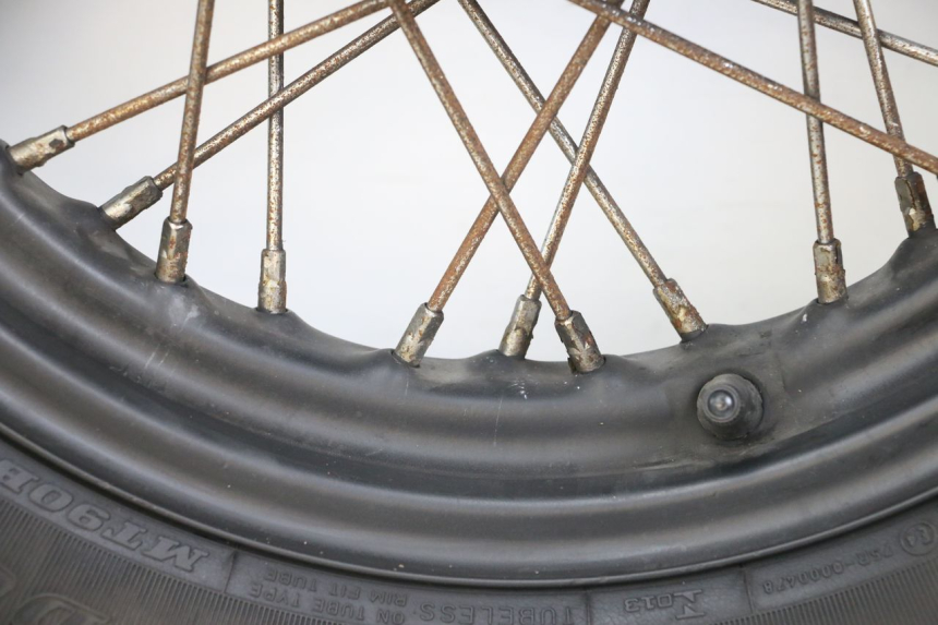 photo de FRONT RIM HARLEY DAVIDSON SPORTSTER XL CUSTOM 1200 (2003 - 2004) - Technical close-up